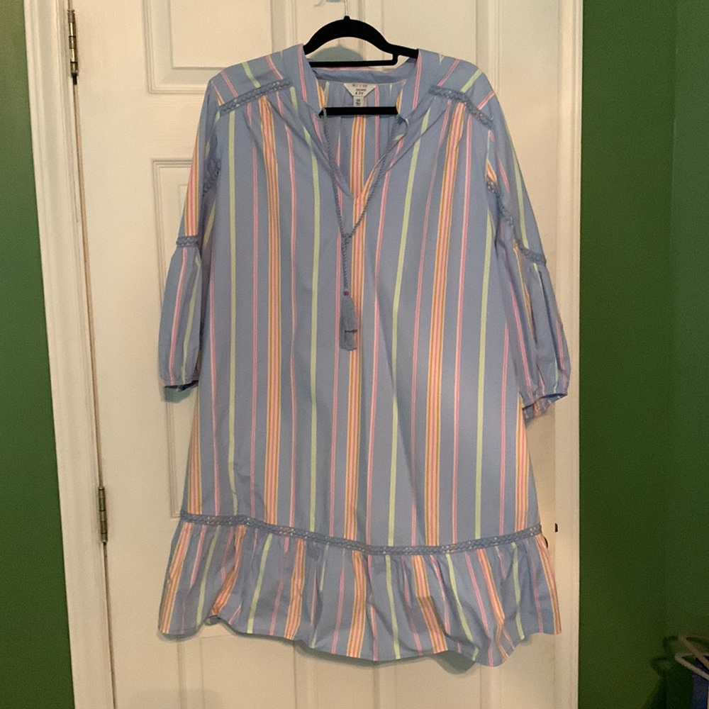 Cute dress!